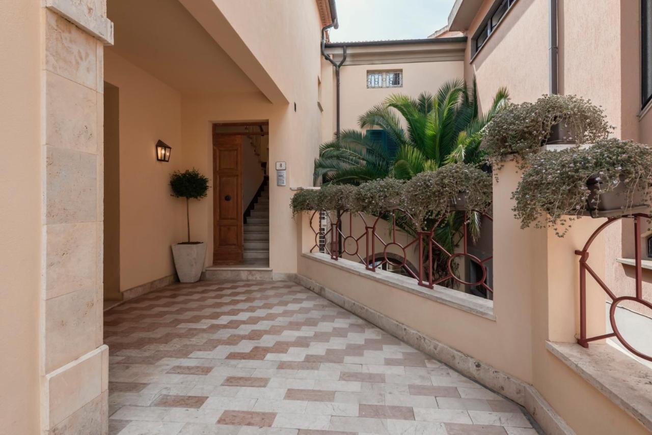 Apartmán Palazzo Degli Archi San Vincenzo Exteriér fotografie