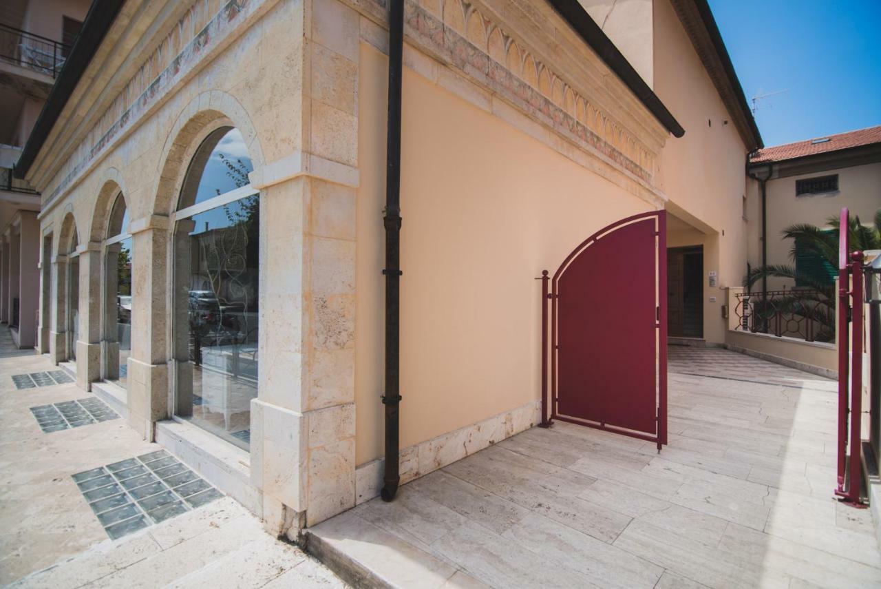 Apartmán Palazzo Degli Archi San Vincenzo Exteriér fotografie
